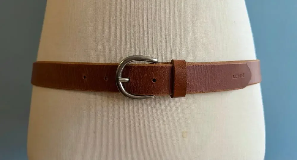 LEVI’S Brown Leather Belt Mens sz 40 (NWT)